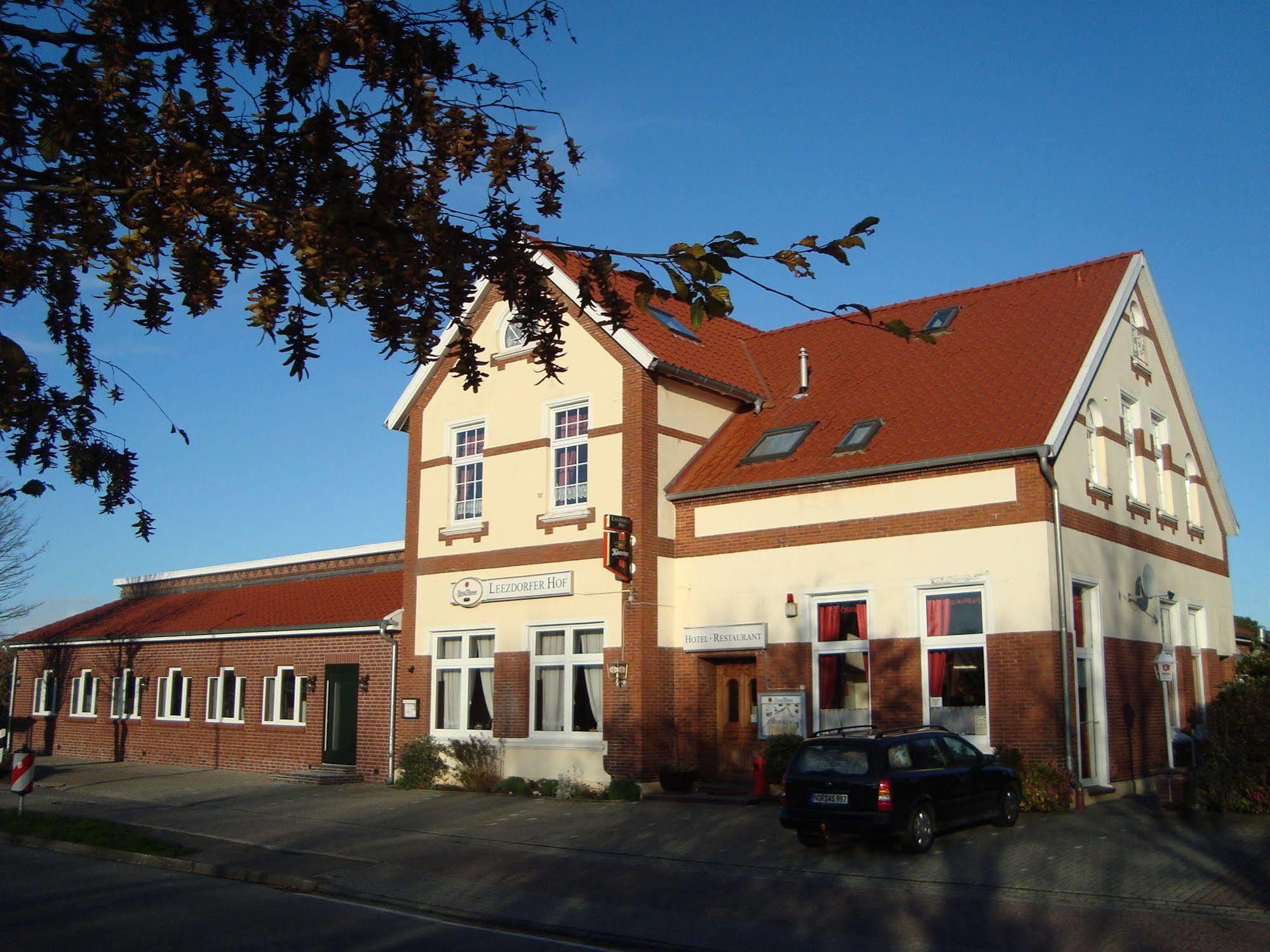 Leezdorfer Hof Hotel Exterior photo